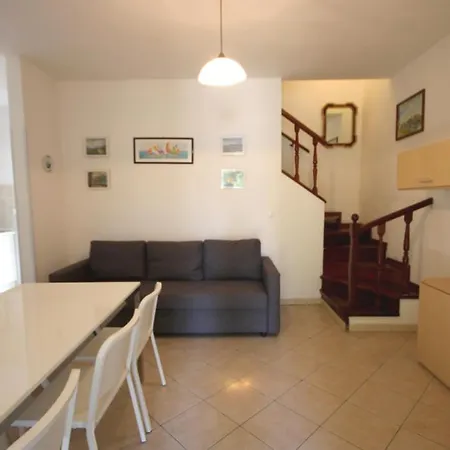 Villa- Osti 100