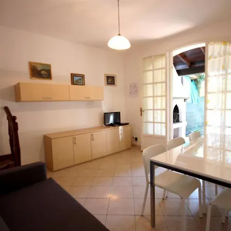 Villa Villa- Osti 100