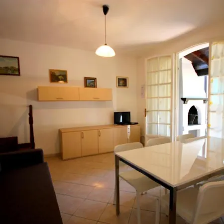 Villa- Osti 100 * Lido delle Nazioni